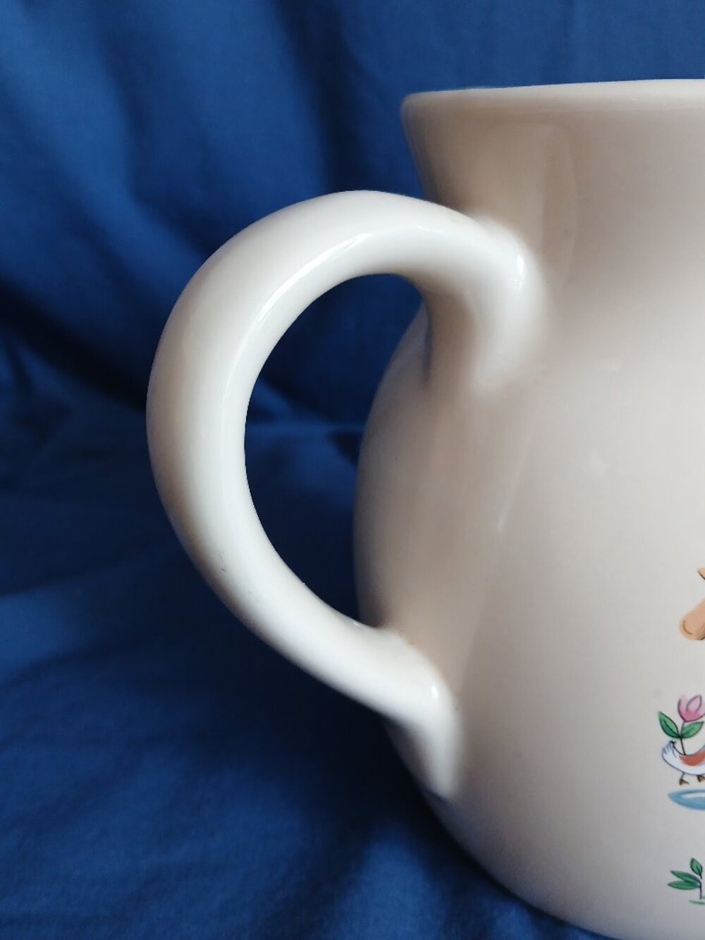 1980s Grandmacore International Heartland 40 oz Milk Jug Table Pitcher - Picture 14 of 14